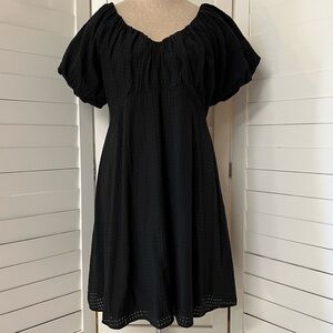 Old Navy Seersucker Black Dress With Puff Sleeves Size Large